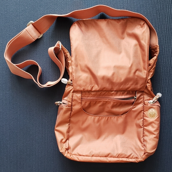 eBags crossbody bag - Picture 2 of 6